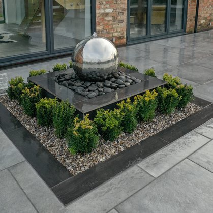 gallery square
